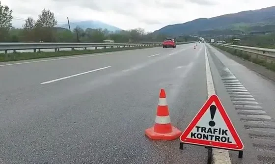 Kuralları ihlal edenlere taviz yok! 689 bin 946 kişinin ehliyetine geçici olarak el kondu