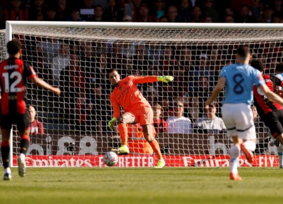 Manchester City'nin kalecisi Ederson 7. asistine imza attı