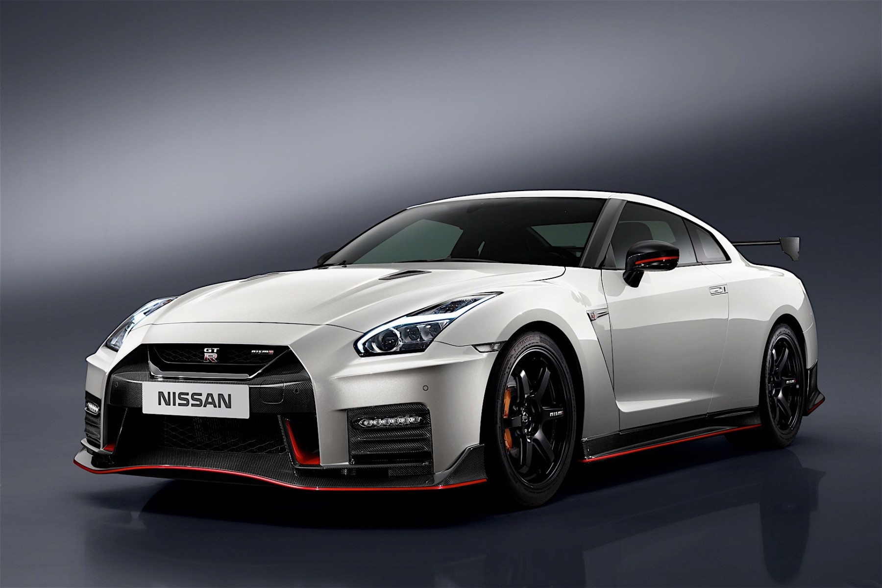 Nissan GT-R efsanesi geri dönüyor!