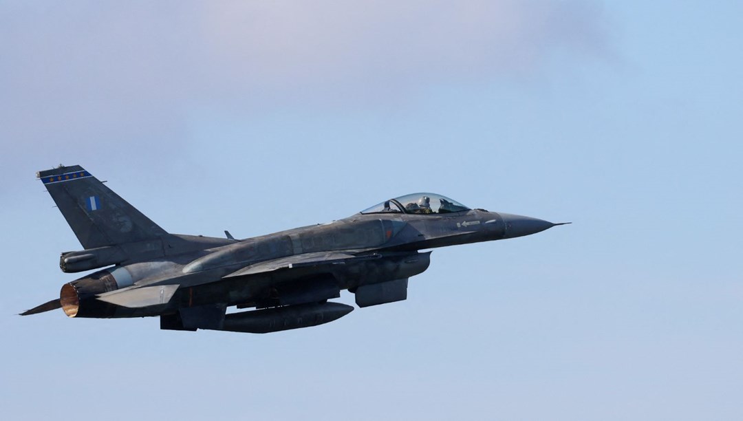 Rusya kabul etti: “Ukrayna’ya ait F-16 savaş uçağını vurduk” – Son Dakika Dünya Haberleri