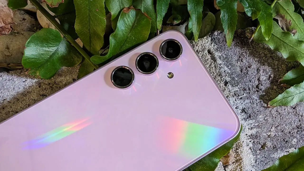 Samsung Galaxy A56 için ilk güncelleme yayınladı!