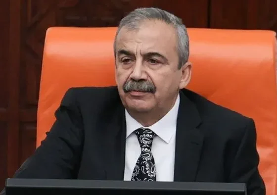 Sırrı Süreyya Önder'in kardeşi Ali Önder: "Durumunun kötüye gitmemesi bizi umutlandırıyor"