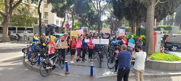 Soyer yaptı Tugay kaldırdı… Bisikletçiler isyan etti! Bisiklet gruplarından Tugay’a tepki: Bisiklet yoluma dokunma!
