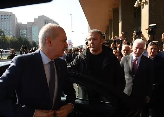 TBMM Başkanı Numan Kurtulmuş ile AK Parti Sözcüsü Ömer Çelik Sırrı Süreyya Önder'i ziyaret etti