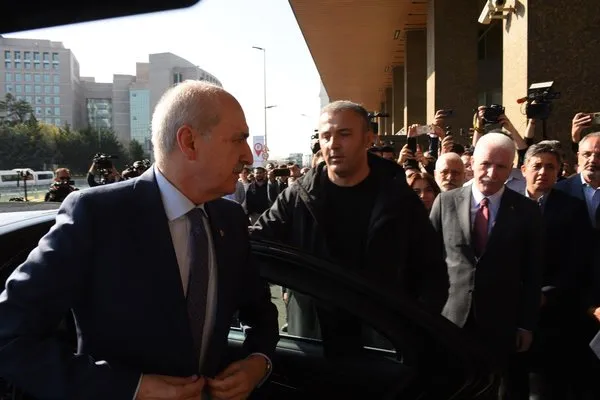 TBMM Başkanı Numan Kurtulmuş ile AK Parti Sözcüsü Ömer Çelik Sırrı Süreyya Önder’i ziyaret etti