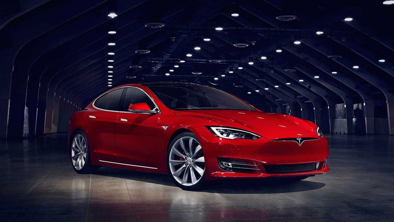 Tesla, Çin pazarında bu modellerin satışını durdurdu!