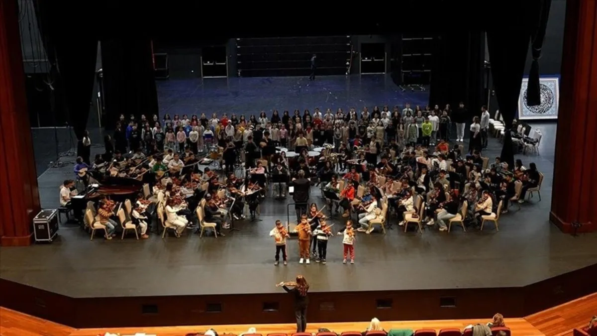 Türkiye 23 Nisan’da yeni orkestra ve korosunu kucaklamaya hazırlanıyor! Türkiye Yüzyılının ilk orkestrası…