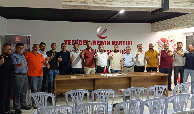 Yeniden Refah Partisi yeni istifalarla sarsıldı haberi