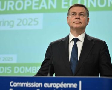 AB, 2025 yılı ekonomik büyüme tahminini düşürdü