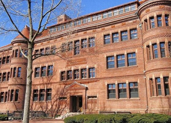 Harvard'a mali darbe: Eğitim Bakanlığı'ndan kritik karar!