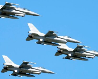 ABD'nin F-16 planı: Ukraynalı pilotlar 310 milyon dolara eğitilecek - Son Dakika Dünya Haberleri