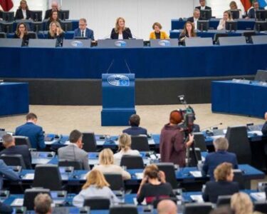 AP, Rumların Erdoğan’a kınama tasarısını reddetti