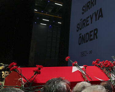 Yazar Tufan, Önder'in vasiyetini açıkladı! Cenazemde o naatı oku