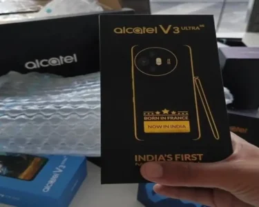 Alcatel, akıllı telefon pazarına geri döndü!