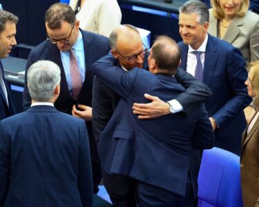 Almanya'da Friedrich Merz ikinci turda başbakan seçildi - Son Dakika Dünya Haberleri