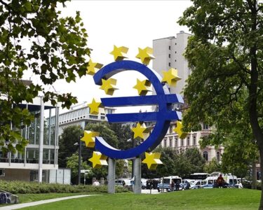 Euro Bölgesi'nde şirket faaliyetleri kan ağlıyor!