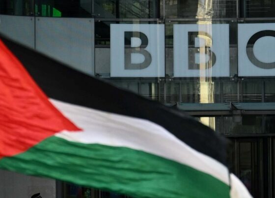 BBC'ye soykırımı gizlediği gerekçesiyle protesto - Son Dakika Dünya Haberleri