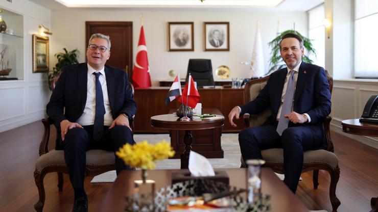 Bakan Bayraktar duyurdu! Enerjide yeni dönem… Türkiye ile Mısır arasında Stratejik FSRU Anlaşması