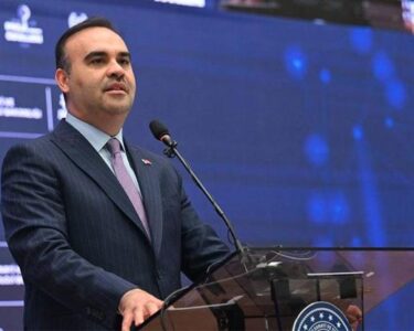 Bakan Kacır açıkladı: Sanayiciyi destekleyici yeni adımlar...