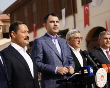 Bakan Kurum’dan Hatay’a 3 müjde: Yeniden ayağa kalkışın simge şehri
