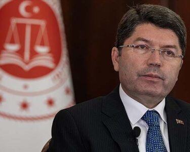 Bakan Tunç'tan, "Bilirkişilik Yönetmeliğine" ilişkin paylaşım