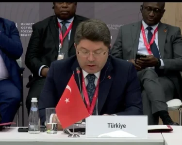 Bakan Tunç’tan 13. St. Petersburg Uluslararası Hukuk Forumunda Gazze vurgusu
