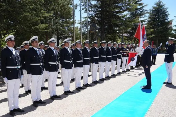 Bakan Yerlikaya: Burada sadece kanun değil, sadakat ve adalet de öğretilir