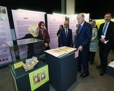Başkan Erdoğan, AKM'de "Saklı Kalanlar" sergisini ziyaret etti