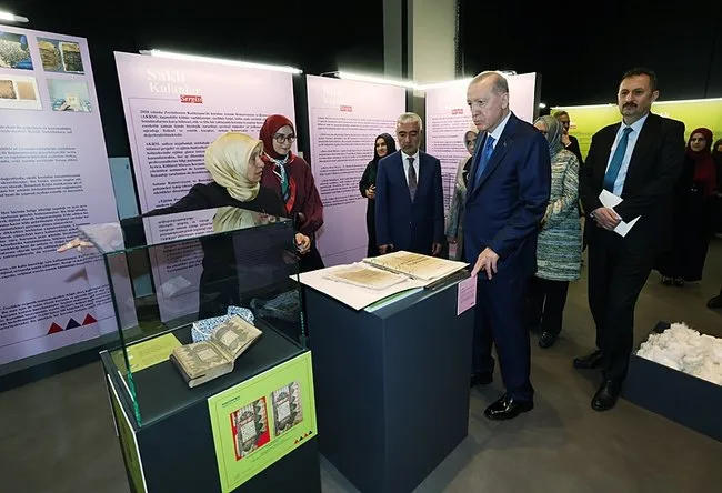 Başkan Erdoğan, AKM’de “Saklı Kalanlar” sergisini ziyaret etti