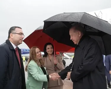 Başkan Erdoğan Arnavutluk'ta... 'Dünyaya barışı seslendireceğiz'
