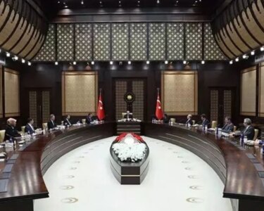 Başkan Erdoğan, Cumhurbaşkanlığı Politika Kurulları başkanvekillerini kabul etti