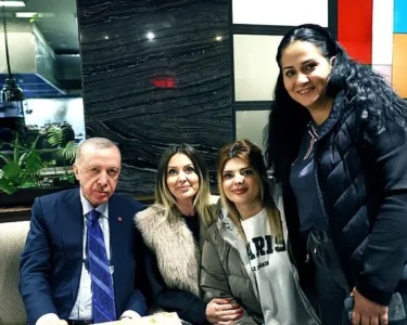 Başkan Erdoğan'dan gençlere sürpriz ziyaret