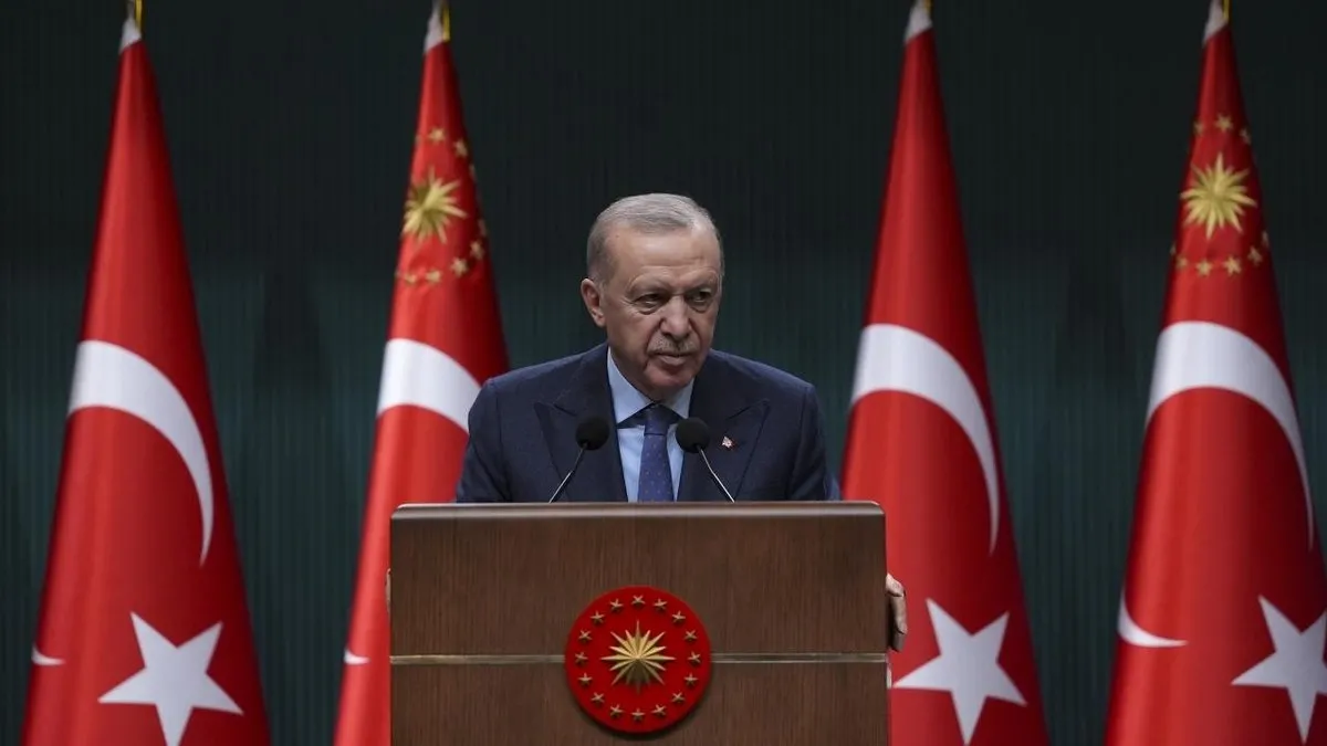 Başkan Erdoğan’dan saldırıya uğrayan Özgür Özel’e geçmiş olsun mesajı