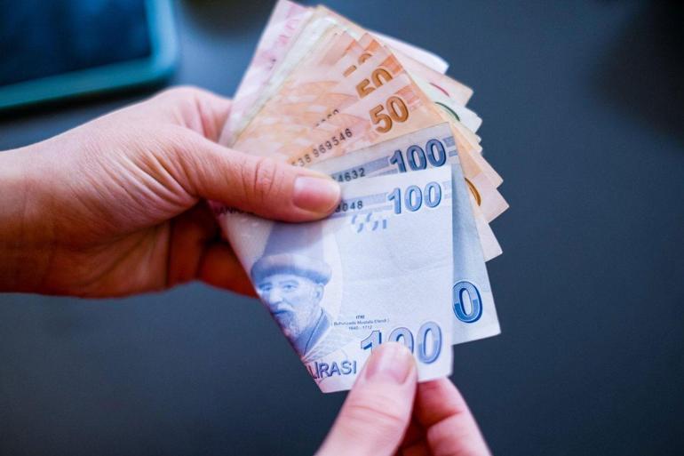 Bayram ikramiyesi ödemesi için tarih belli oldu! SKK-BAĞ-KUR, EMEKLİ… 4000 TL Kurban Bayramı ikramiyesi ne zaman yatacak?