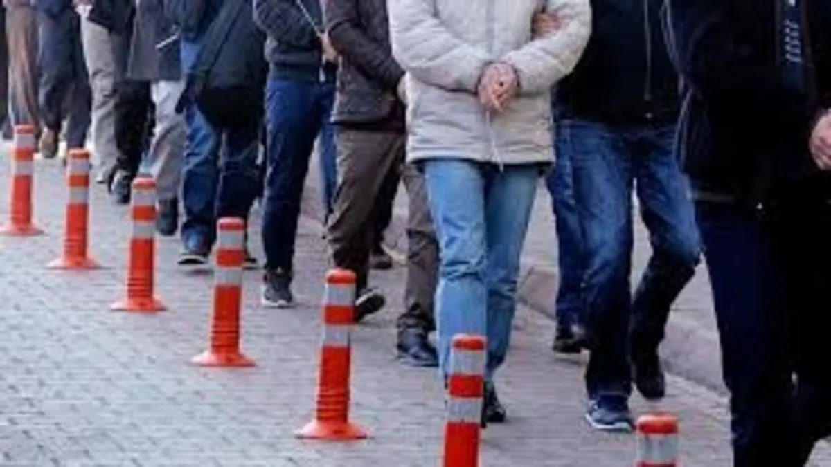 Borsada manipülasyon soruşturmasında 12 kişi tutuklandı