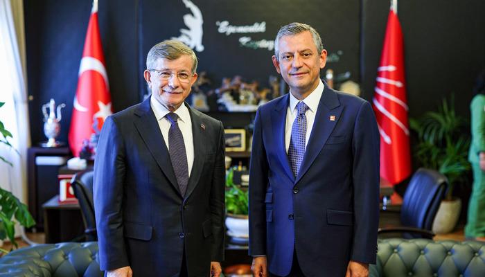 CHP lideri Özgür Özel, Gelecek Partisi Genel Başkanı Ahmet Davutoğlu ile bir araya geldi