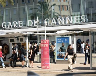Cannes törenine saatler kala Fransa karanlığa gömüldü! Kundaklama şüphesi - Son Dakika Dünya Haberleri