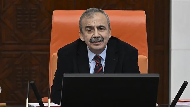 DEM Parti’den Sırrı Süreyya Önder’e suikast iddiasıyla ilgili açıklama: Aracında düzenek bulunmuştu