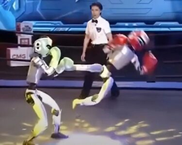 Dünyada ilk: Çin'de insansı robotlar boks yaptı - Son Dakika Dünya Haberleri