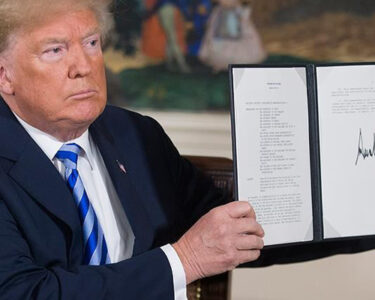 Trump'tan tüm dünyada ilaç fiyatlarını sarsacak karar!