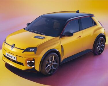 Elektrikli Renault 5’in Türkiye fiyatı sızdı