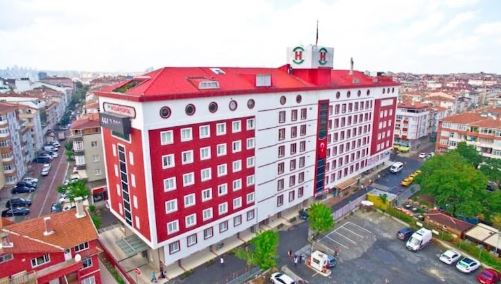 Eski bakanın ‘Yenidoğan çetesi’ soruşturmasında kapatılan hastanesi satılıyor haberi