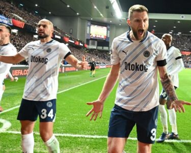Fenerbahçe 4 isme veda ediyor: 60 milyon euro beklentisi