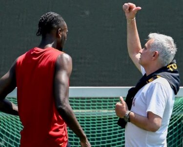 Fenerbahçe'ye iki yeni golcü: Mourinho eski öğrencisini getiriyor