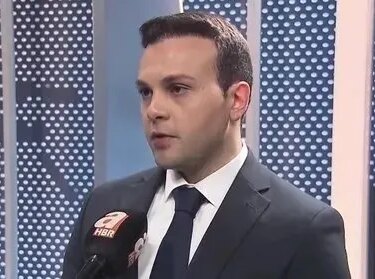 İmamoğlu'nun usulsüz diplomasını ihbar etmişti…Yaşadıklarını A Haber’e anlattı: Annemi ve abimi silahla tehdit ettiler