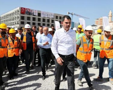 İstanbulda Kentsel Dönüşüm Zirvesi: Yarısı Bizdende süreçler hızlandırılacak