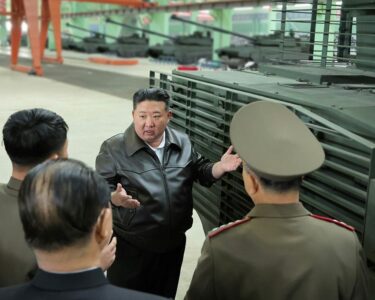Kim Jong-un zırhlı çağı başlatıyor