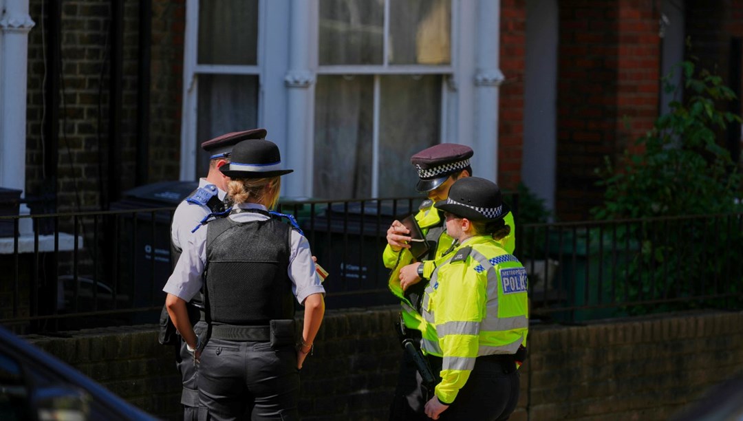 Londra’da bıçaklı saldırı: 5 kişi yaralandı, şüpheli aranıyor – Son Dakika Dünya Haberleri