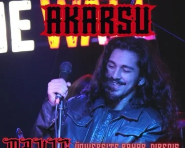 Maçka Parkında sahnede hakaretler savuran iki şüpheli gözaltına alındı