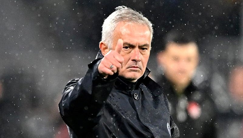Mourinho’ya 50 milyon euroluk teklif